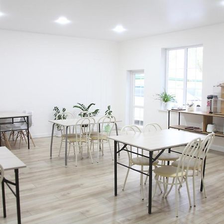 Hotel Jardin Aktobe Zewnętrze zdjęcie