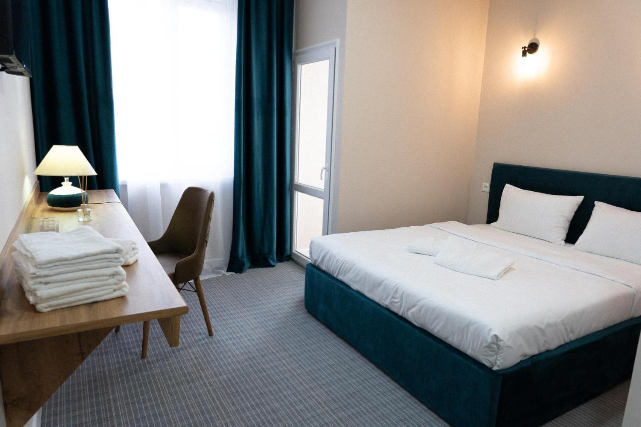 Hotel Jardin Aktobe Zewnętrze zdjęcie
