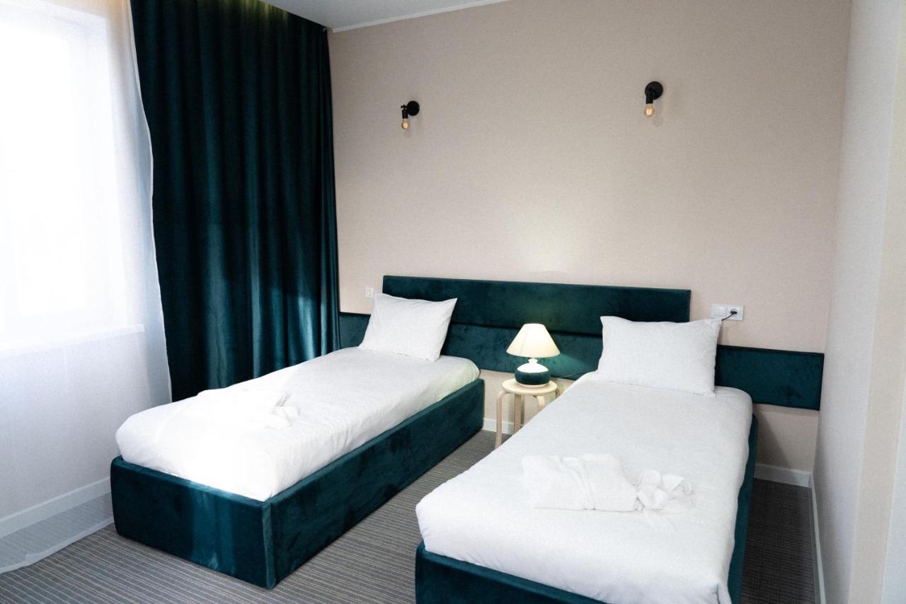 Hotel Jardin Aktobe Zewnętrze zdjęcie