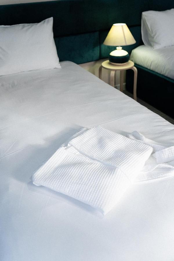 Hotel Jardin Aktobe Zewnętrze zdjęcie
